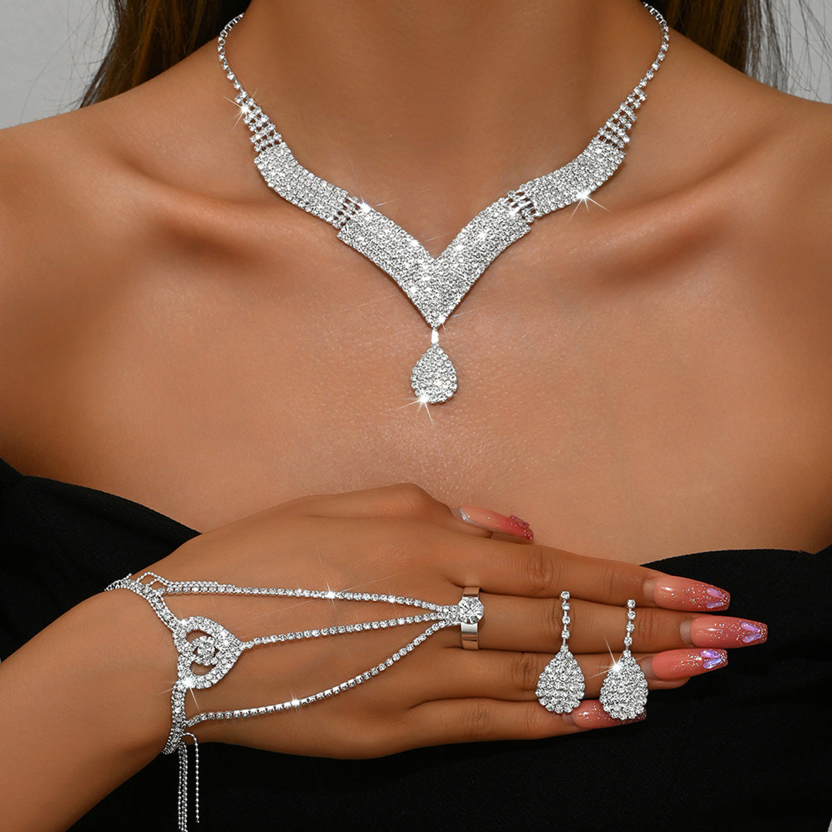 Premium Crystal V-Neck Bridal Set Necklace Earrings
